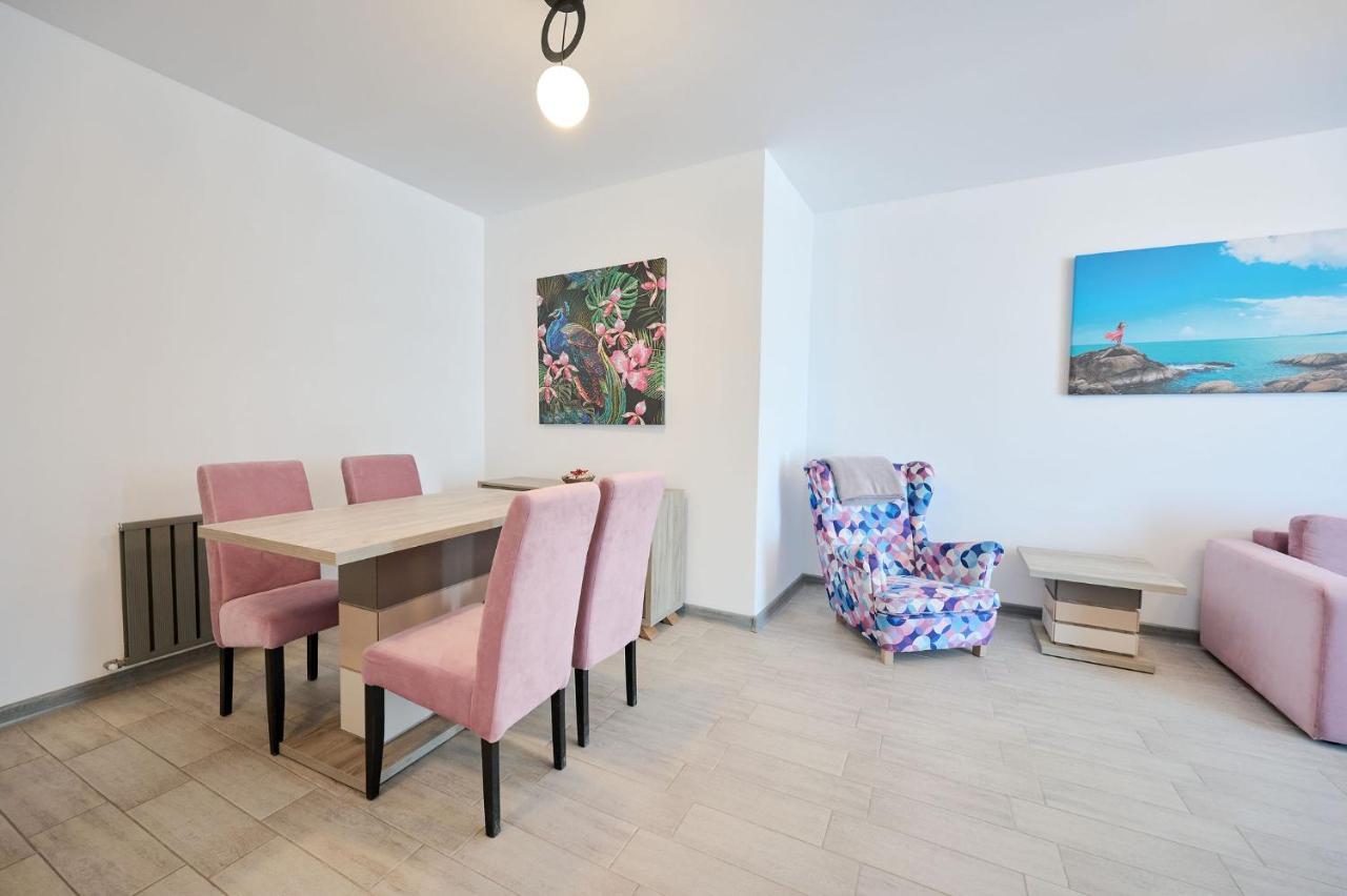 Beachfront 1Br Apartment- Spa N Pools Mamaja Zewnętrze zdjęcie