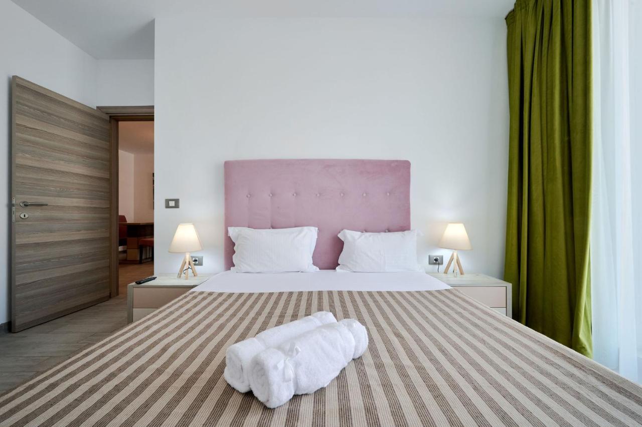 Beachfront 1Br Apartment- Spa N Pools Mamaja Zewnętrze zdjęcie