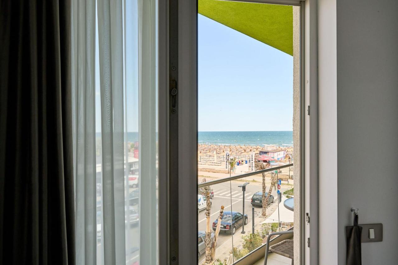 Beachfront 1Br Apartment- Spa N Pools Mamaja Zewnętrze zdjęcie